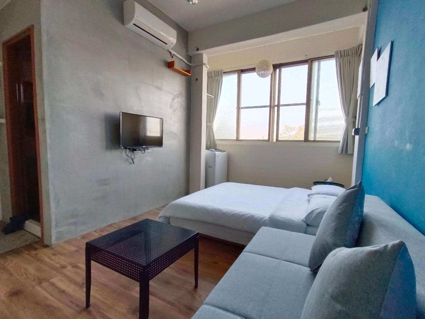 東海小時光 Tong Hai Time Homestay 龍井区 エクステリア 写真