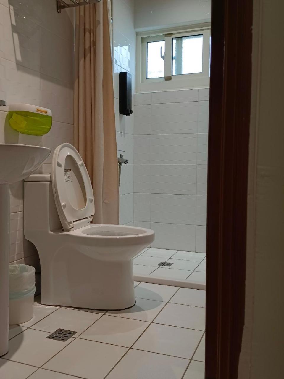 東海小時光 Tong Hai Time Homestay 龍井区 エクステリア 写真