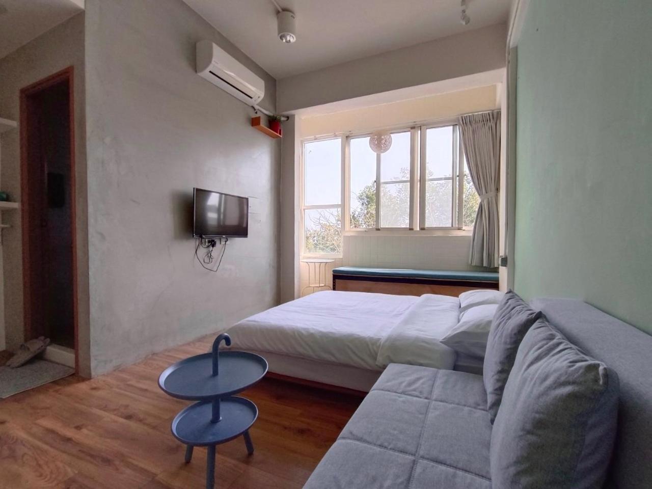 東海小時光 Tong Hai Time Homestay 龍井区 エクステリア 写真